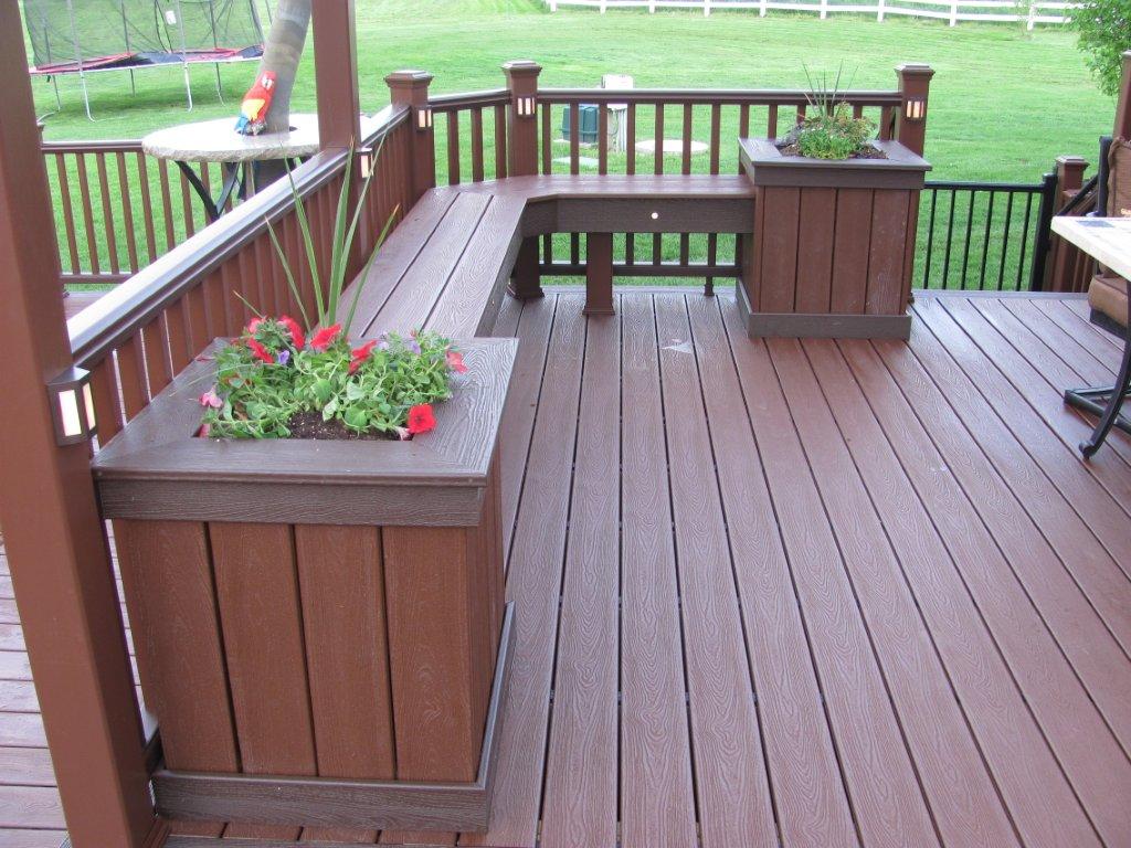 Deck Planter Box and Benches- Amazing Deck