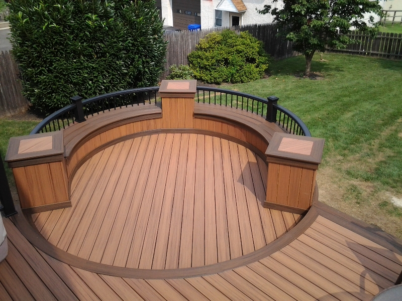 Built In Trex Benches for Deck- Amazing Deck