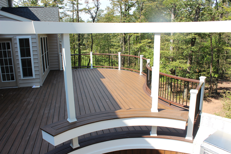 Curved Deck with Outdoor Kitchen- Amazing Deck
