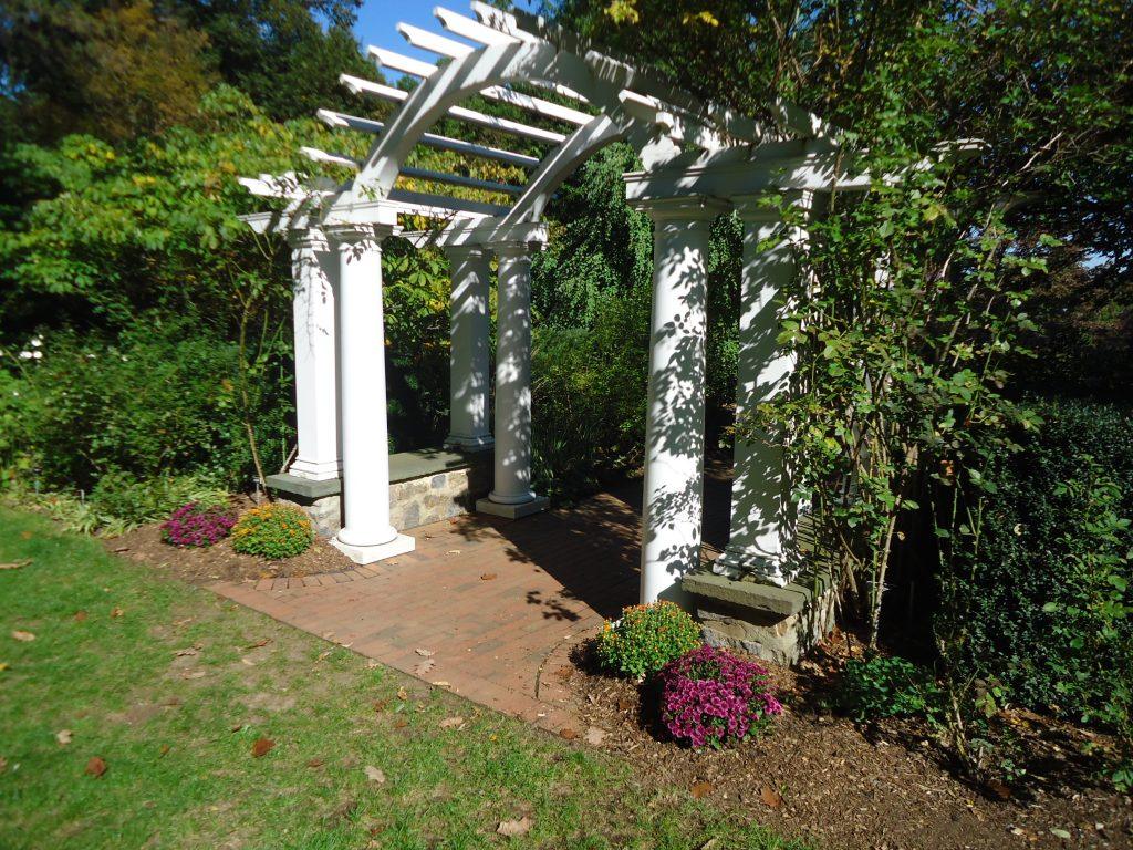 Trellis Patio Designs- Custom Patio Builders- Amazing Decks
